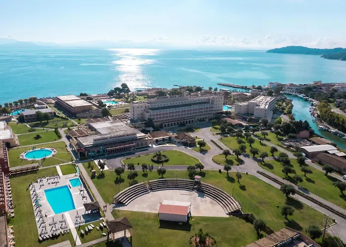 Canvas By Mitsis Messonghi Moraḯtika